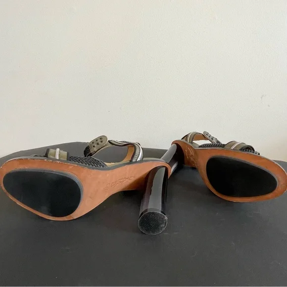 L.A.M.B. Carter Sandal With Lucite Heels - Picture 7 of 9